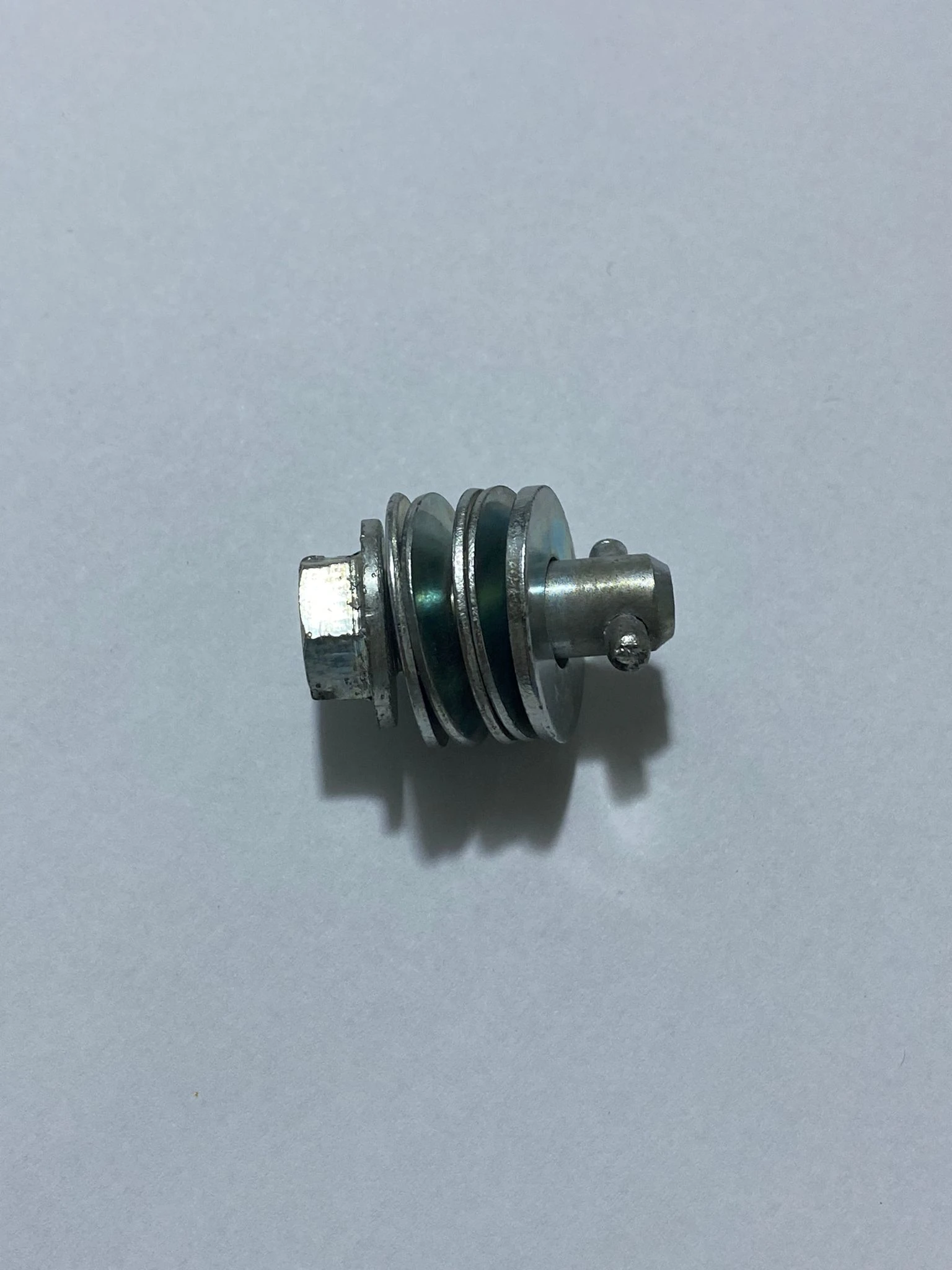 AXOR MOTOR YANLIK VİDASI (ORJİNAL TİP) 0009845136