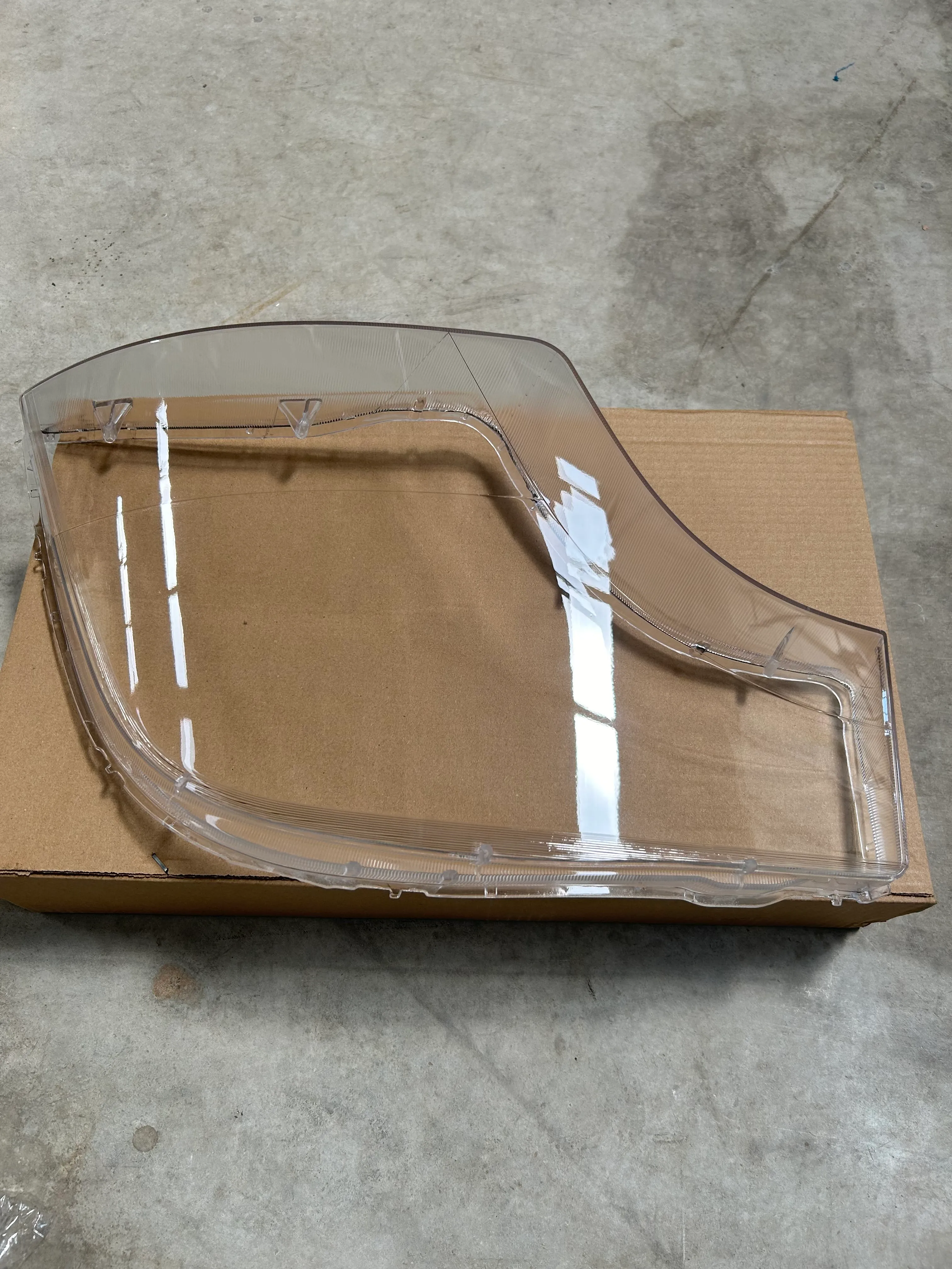 ACTROS MP4 FAR CAMI SAĞ 9608200589