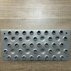 MERCEDES AXOR BASAMAK DEMİRİ SACI ÜST 9406660128